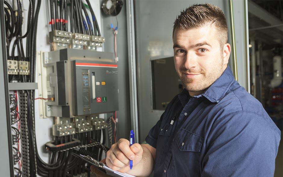 je recherche un électricien Paris 20